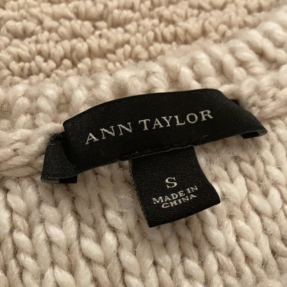 Cream Ann Taylor Sweater - Picture 2 of 4